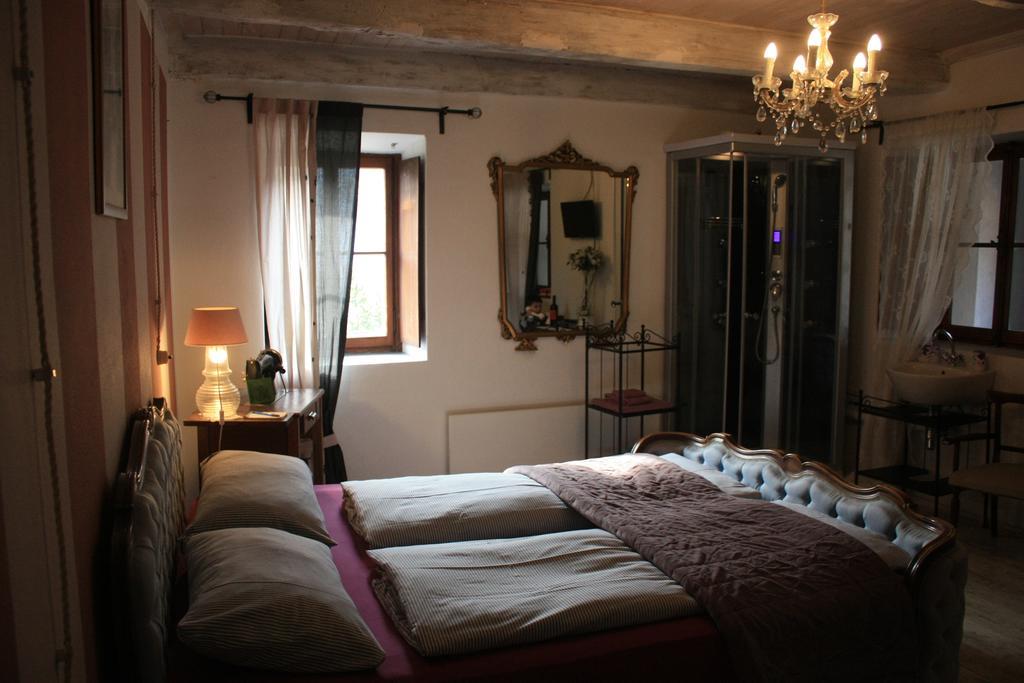 Affittacamere Casa Archi Losone Rum bild