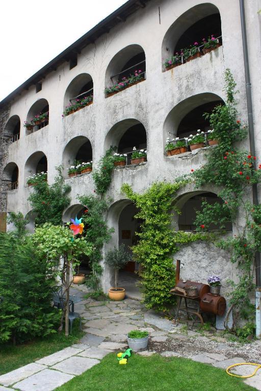Affittacamere Casa Archi Losone Exteriör bild